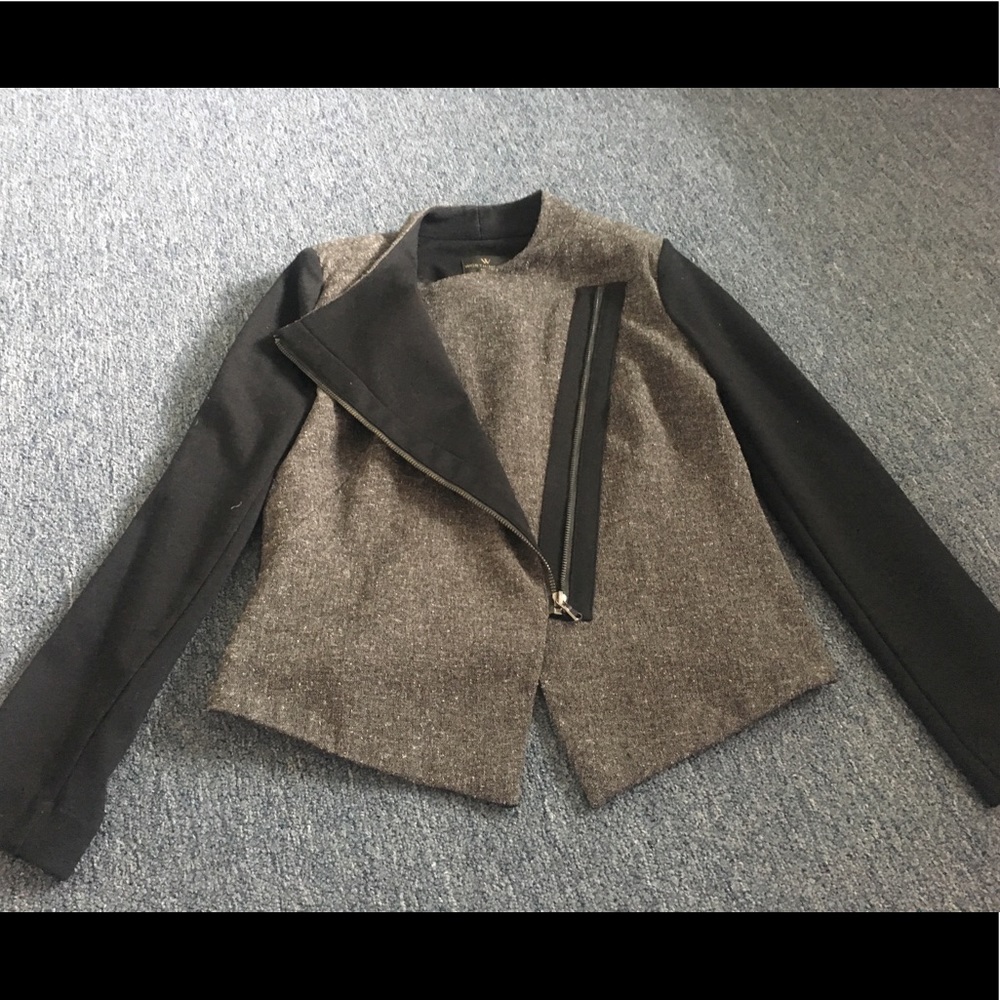 Classy zip up jacket, black w/grey pattern